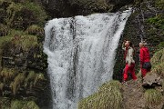 Alle spettacolari Sorgenti dell’Enna da Vedeseta di Val Taleggio l’8 aprile 2019- FOTOGALLERY